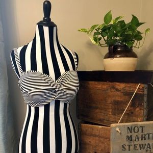 Panache 32F Anya Stripe Bandeau Bikini Black White